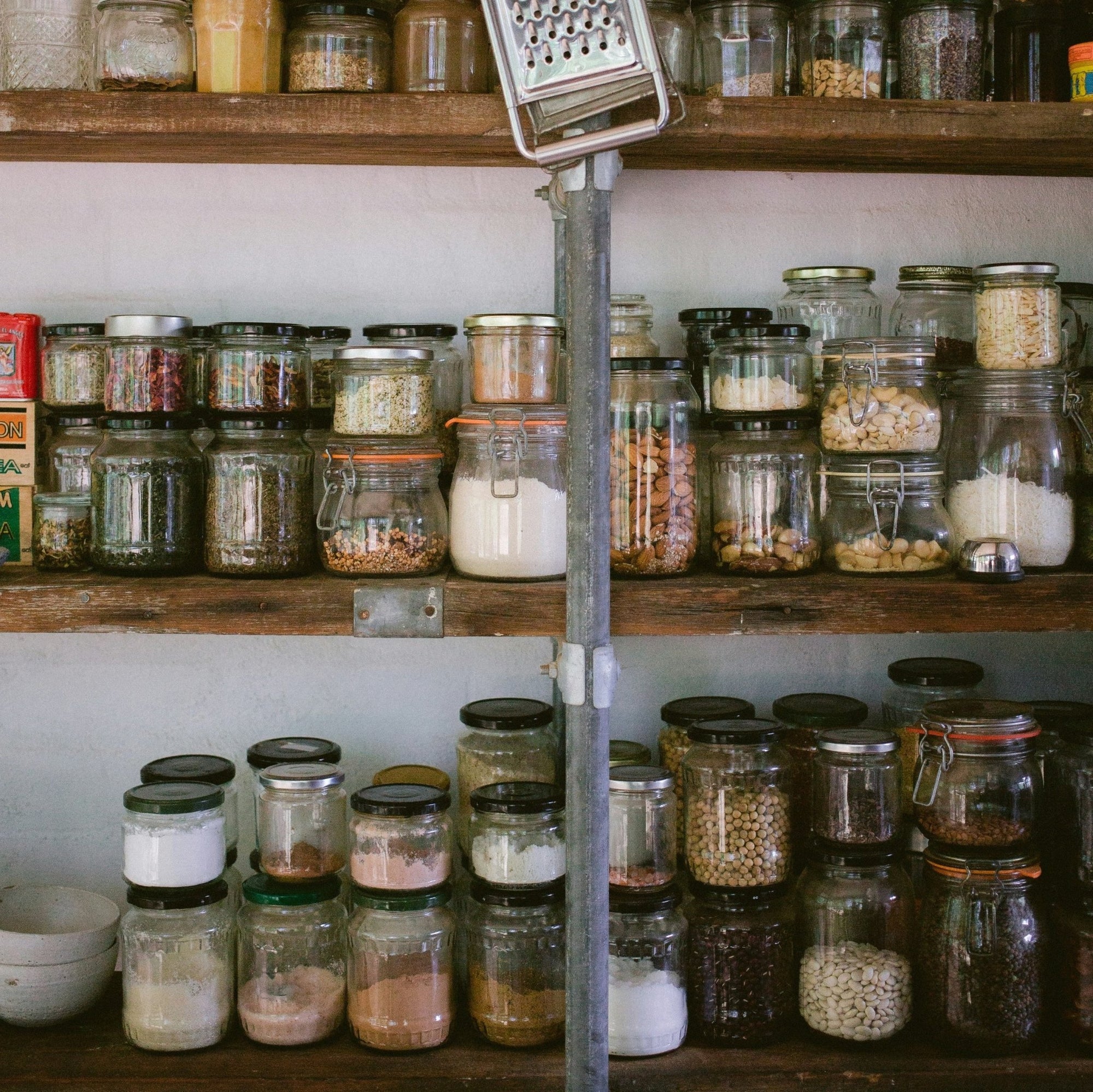 7 Not-So-Fun Facts About Foods in Your Pantry (that may make you question everything you’ve ever eaten) - Absurd Snacks